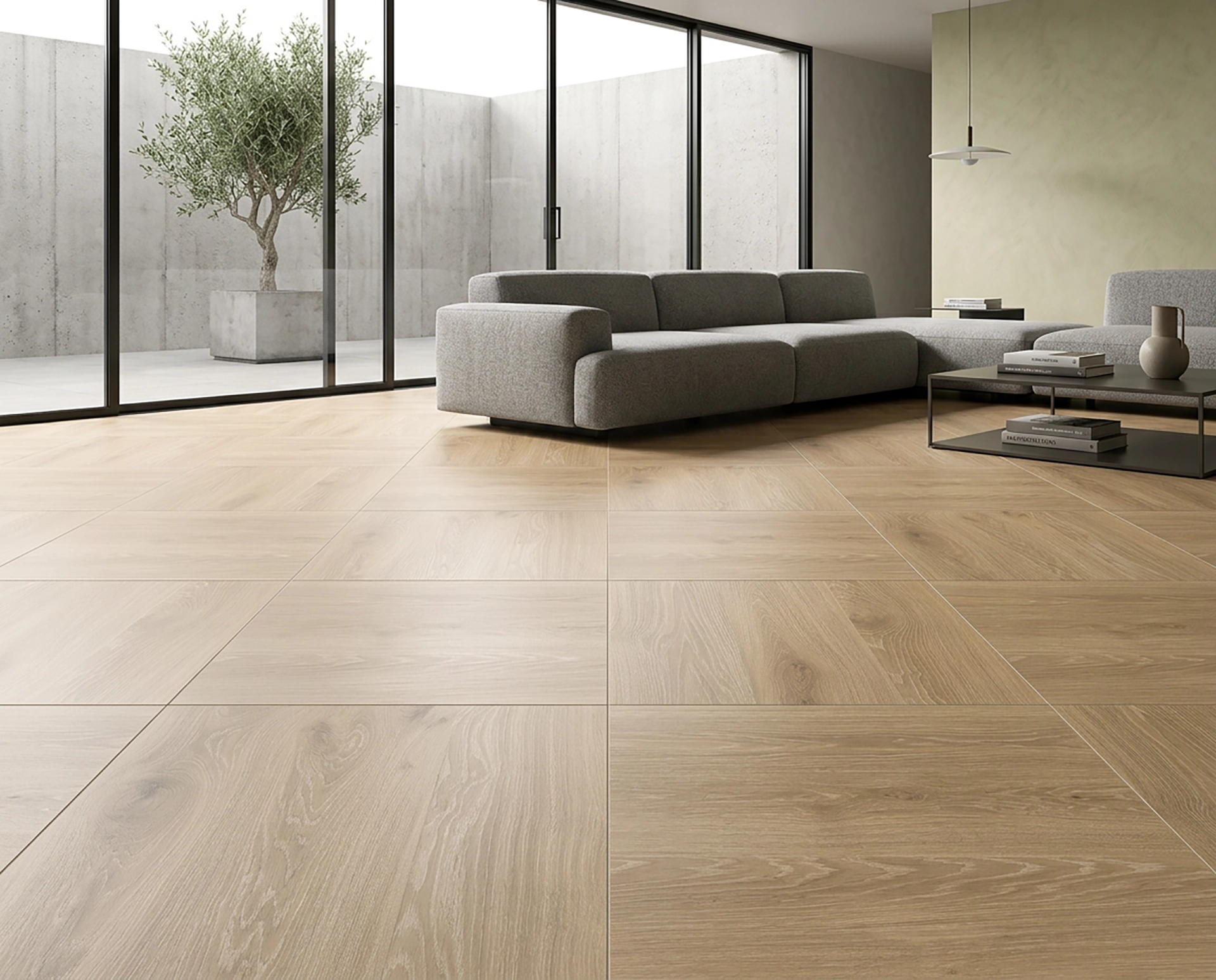 Sala luminosa con gran ventanal y vista al patio, amoblada y con un piso de cerámica estilo madera Lorien Beige