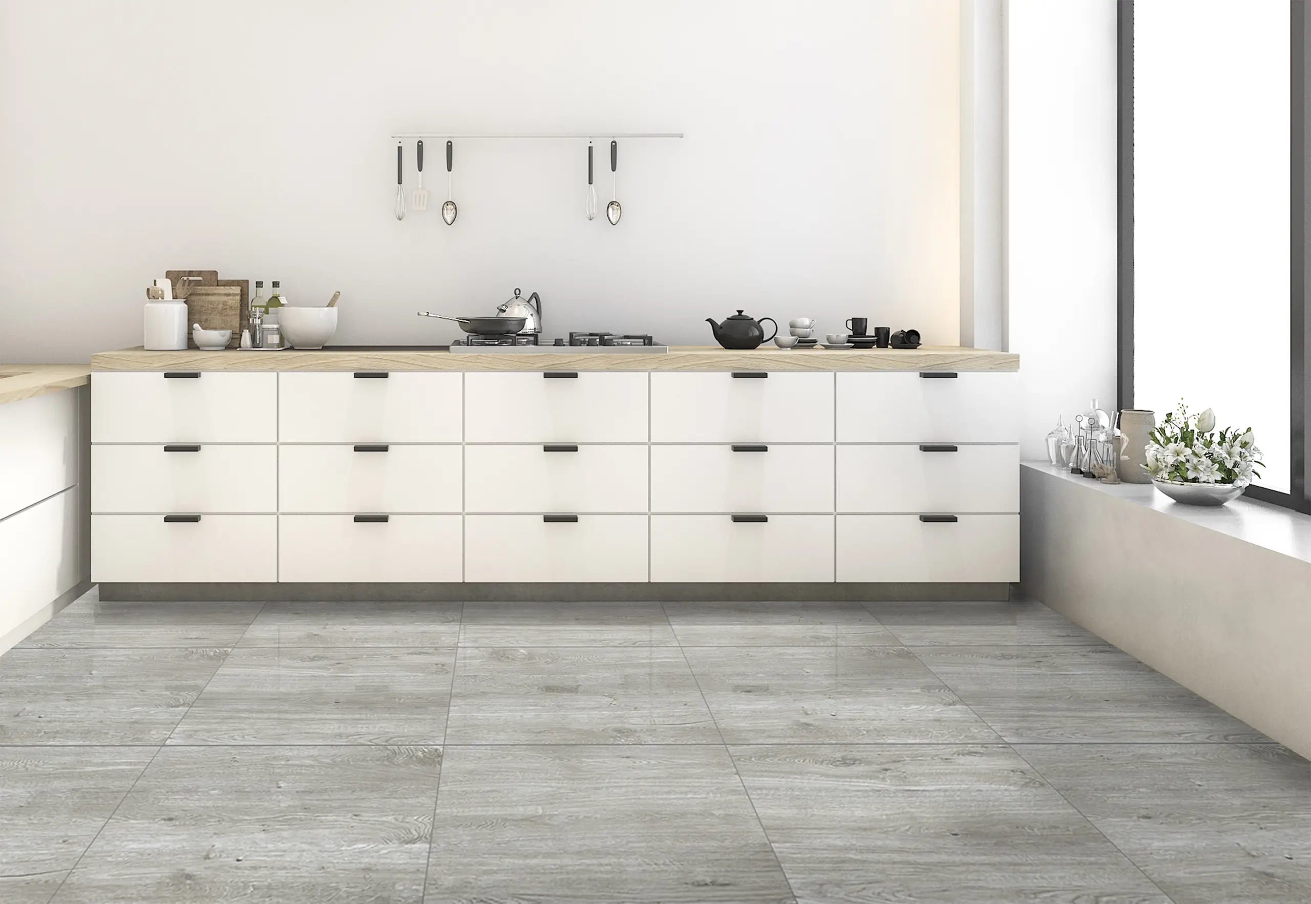 CERÁMICA NORVEN GREY AMBIENTE Cocina con iluminación natural, con almacenes y repisas de madera, con un piso de cerámica estilo madera Norven Grey